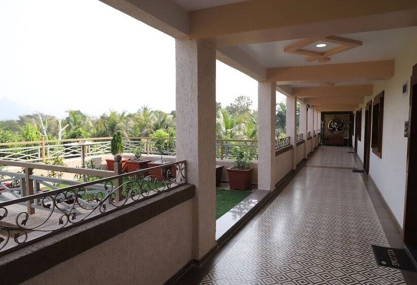 Raaj Resort