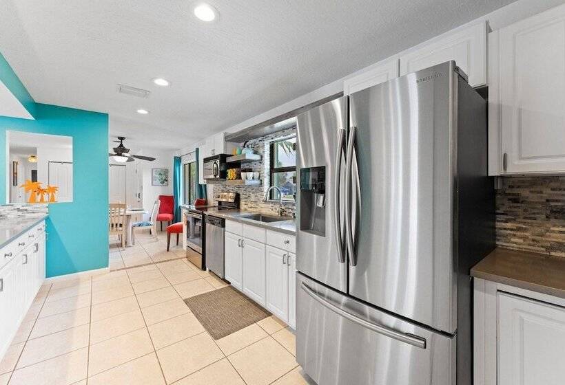 308 Formosa Drive