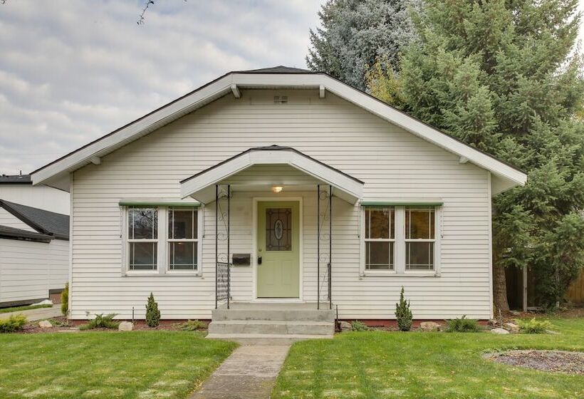 Downtown Coeur Dalene Retreat Near Lake & Parks!