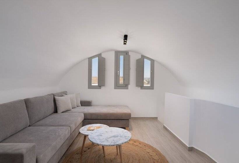 هتل Aegean Diamonds Luxury Suites