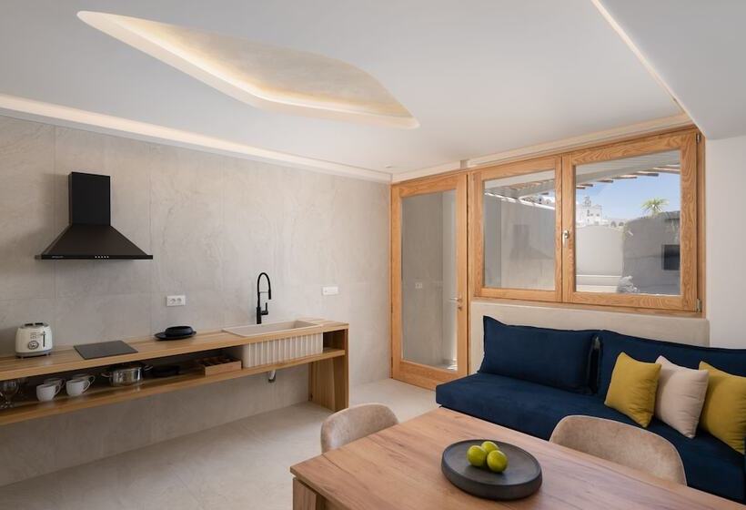 هتل Aegean Diamonds Luxury Suites