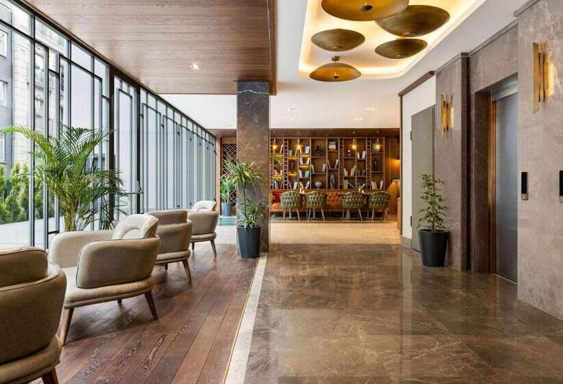 هتل Days Inn By Wyndham Istanbul Bomonti