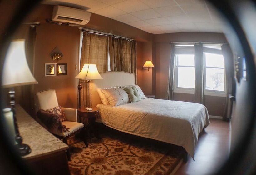 هتل Fountain View Inn