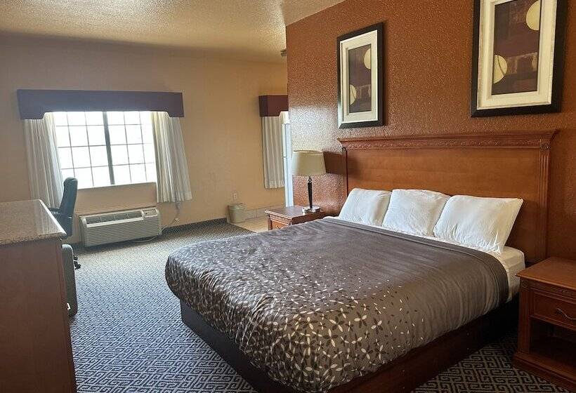 ホテル Hiway Inn Express