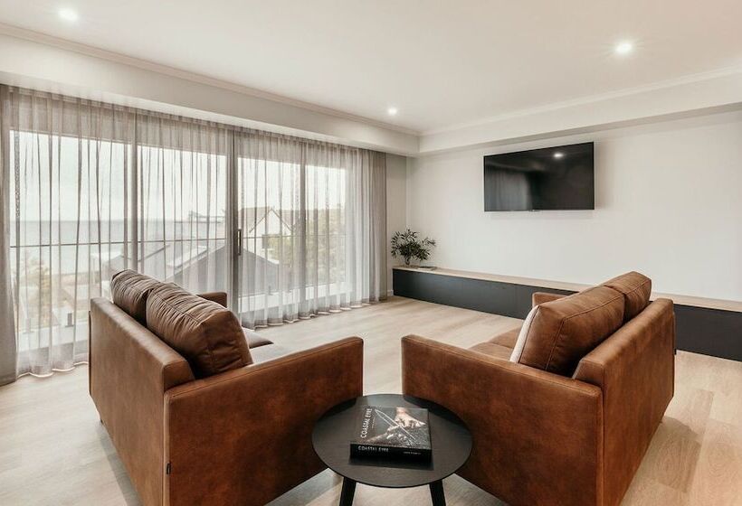 Met Apartments