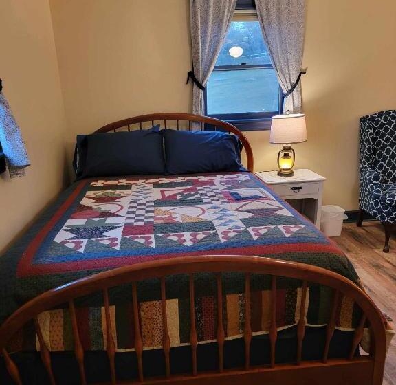 Moonlight Manor Bed And Breakfast