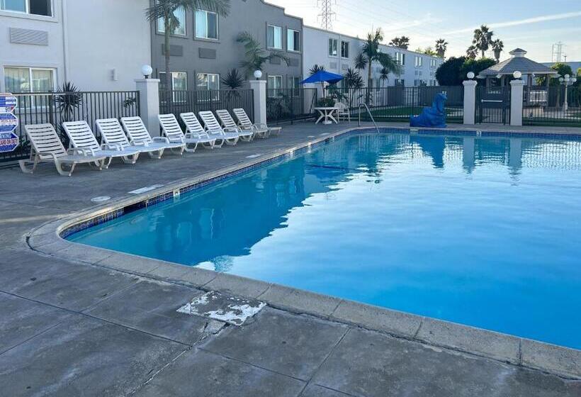 مُتل Studio 6 Suites Carson, Ca