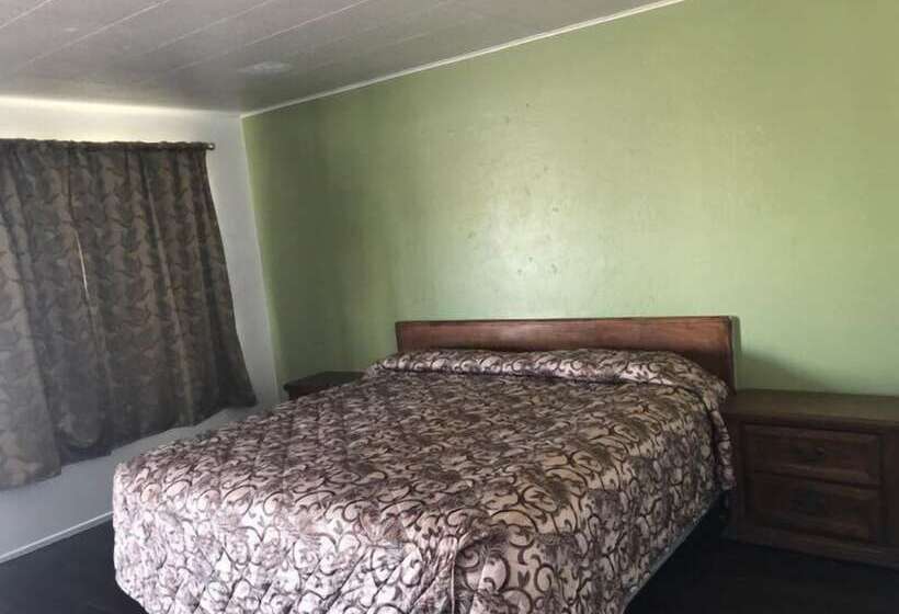 Oak Motel