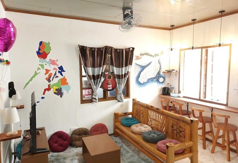 Ohlala Hostel