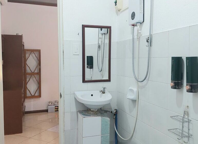 Ohlala Hostel