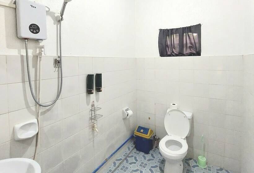 Ohlala Hostel