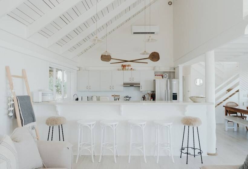 پانسیون White House