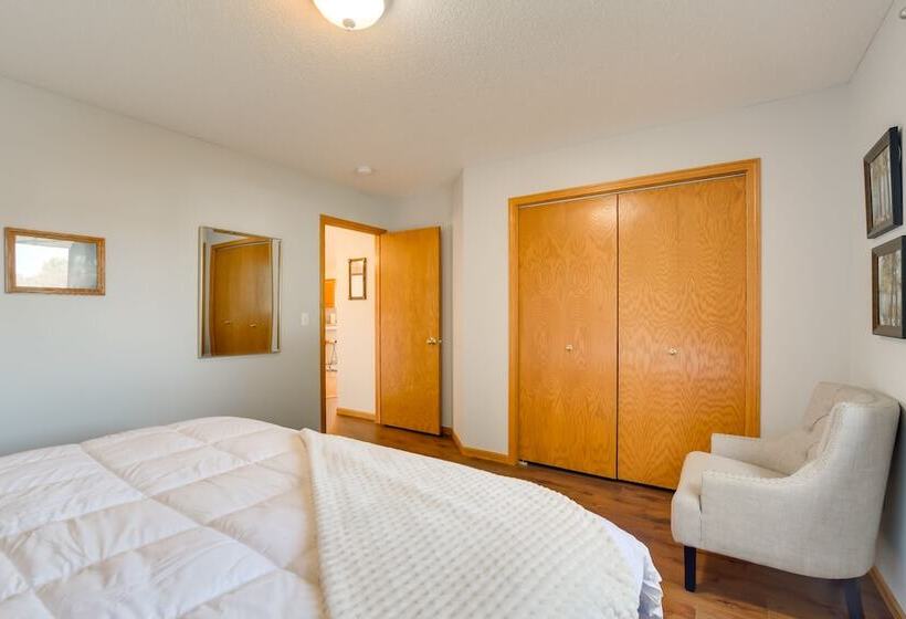 5 Mi To Dtwn: Pet Friendly  Wheatland Twin  Home!