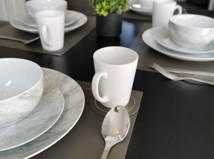 اقامتگاه Contractors Home Free Parking Close To City Centre