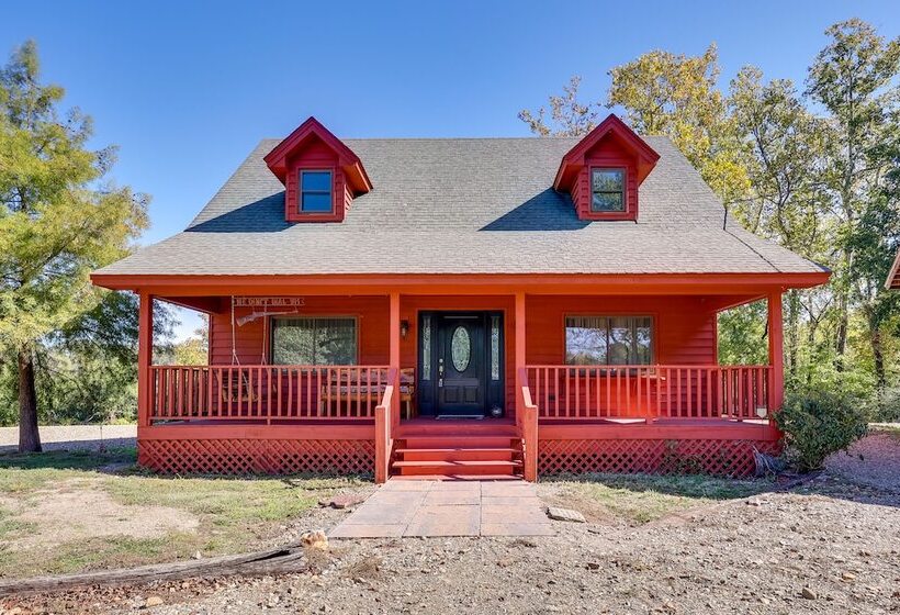 Riverfront Arkansas Abode   Furnished Deck & Grill