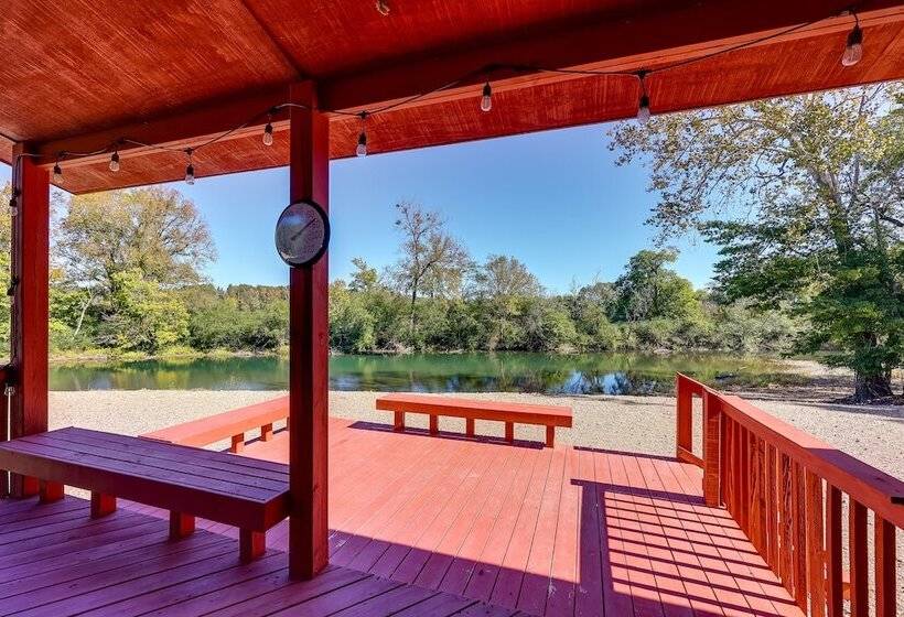 Riverfront Arkansas Abode   Furnished Deck & Grill