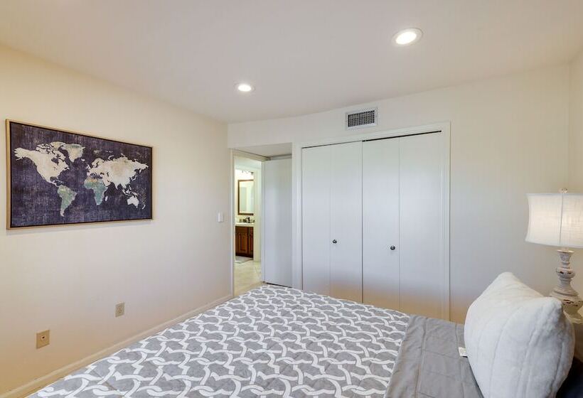 Scottsdale Home W/ Patio Near Arizona Boardwalk!