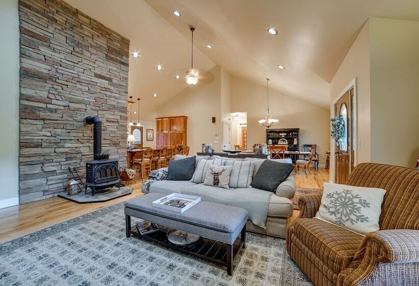 Secluded Union Dale Home ~ 2 Mi To Elk Mountain!