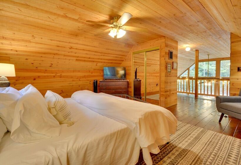Serene Fancy Gap Cabin Retreat In Private Setting!