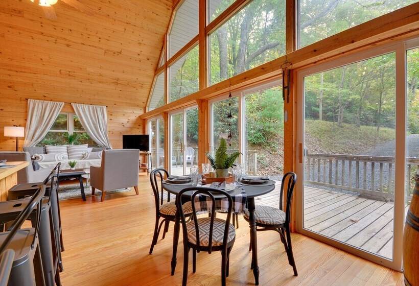 Serene Fancy Gap Cabin Retreat In Private Setting!