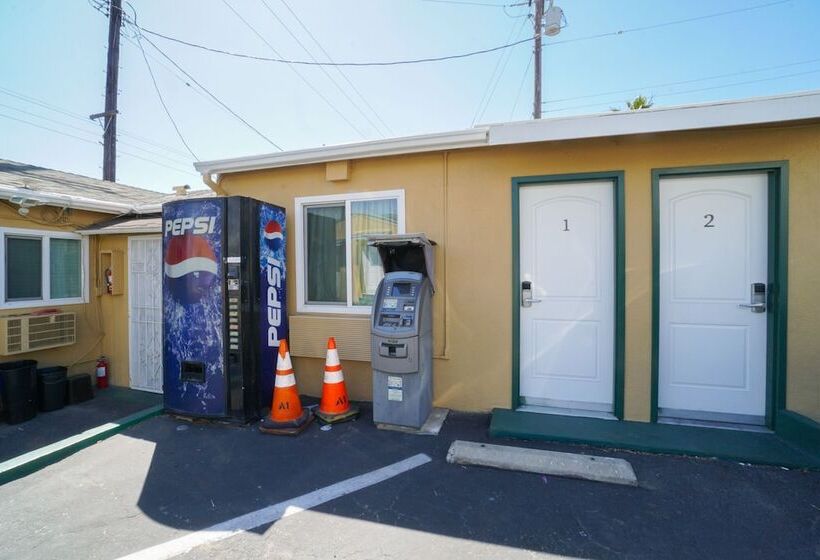 Signal Hill Motel