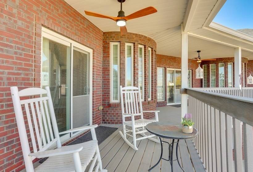 Spacious Brighton Home W/ Game Room + Fire Table!