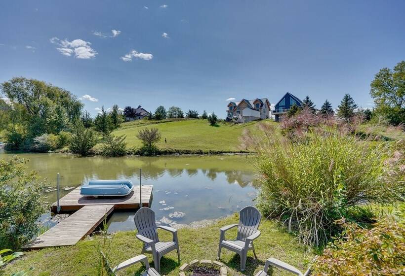 Stunning Athens Retreat On Sleepy Hollow Lake!