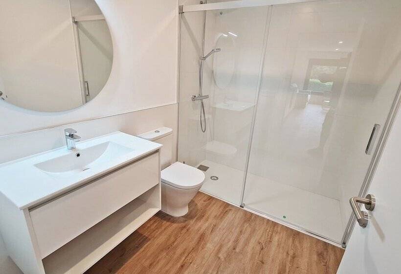 تختخواب و صبحانه Br Silgar Suites