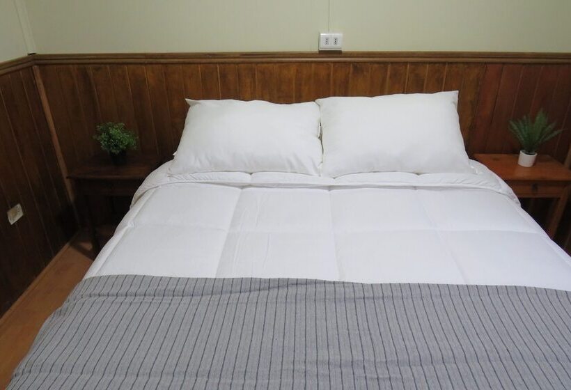 مبيت وإفطار Riverline Lodge
