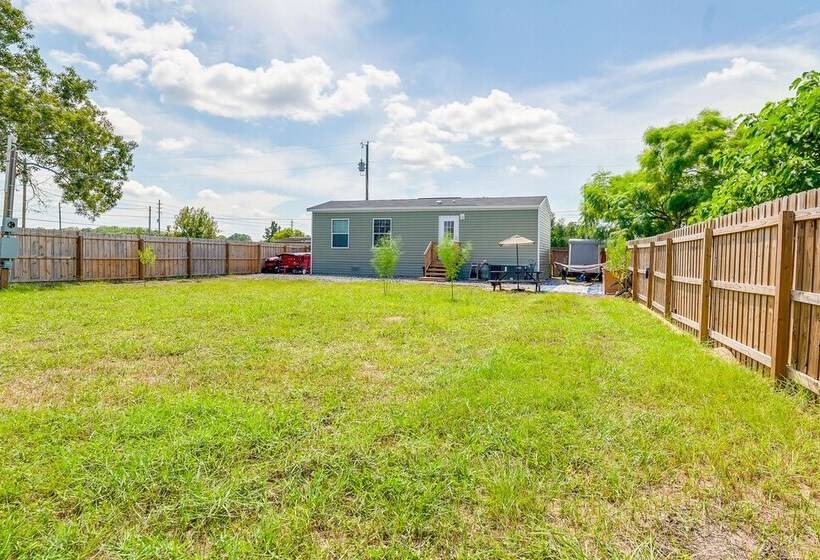 Brooksville Home W/ Fenced Yard   14 Mi To Coast!