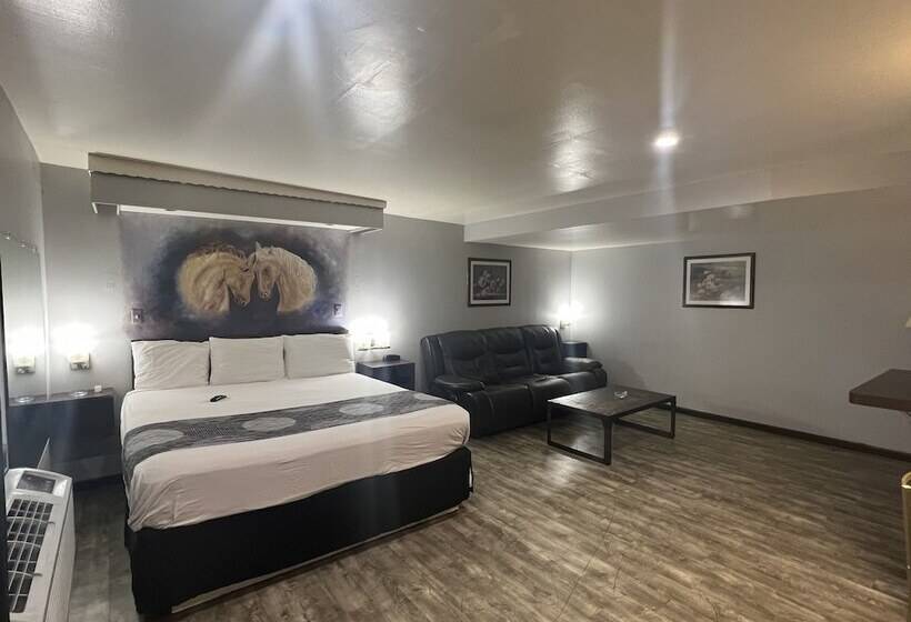 Cindy Lyn Motel