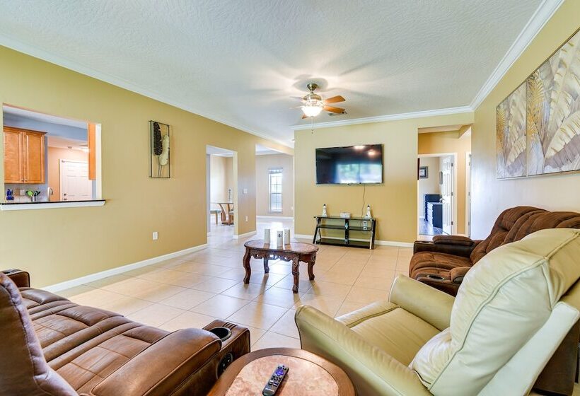 Crestview Vacation Rental: Day Trip To Destin!