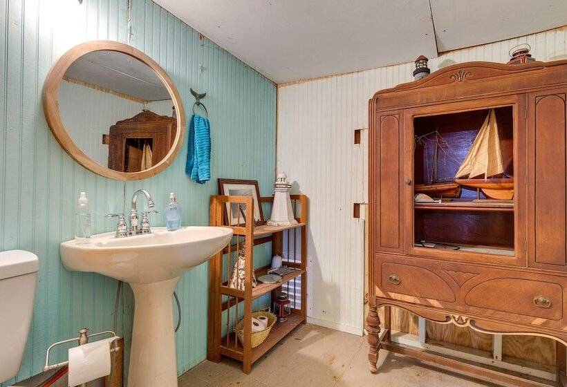 Dauphin Island Vacation Rental: Close To Beaches!