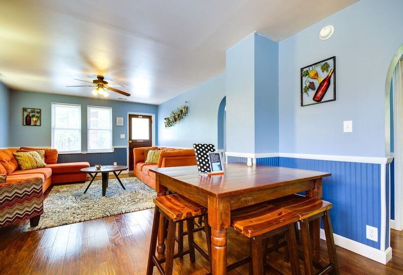 Downtown Hermann Vacation Home Near Wineries!