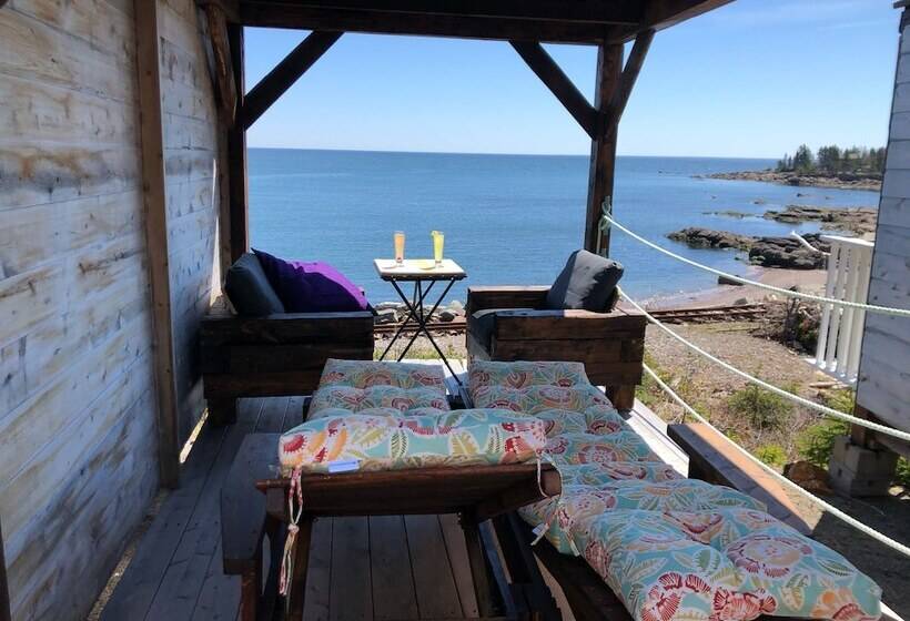 هتل Auberge Et Spa Le Huard