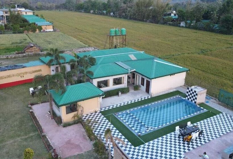 בית מלון כפרי Corbett Life Resort