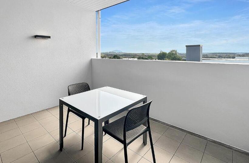 هتل Direct Collective Bli Bli Suites