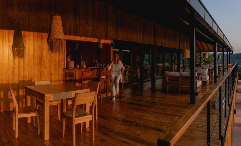 هتل Pristine Iguazú Luxury Camp