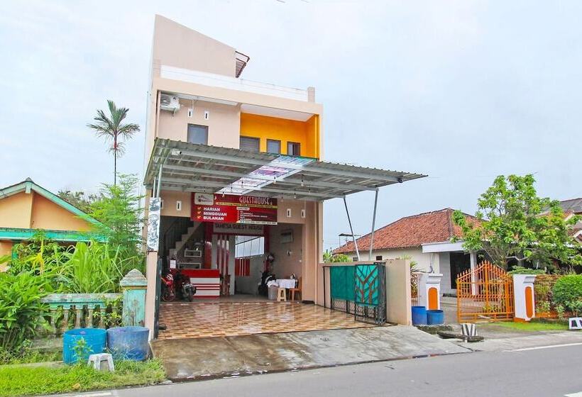 בית מלון כפרי Tahesa Guesthouse Syariah By Oyo