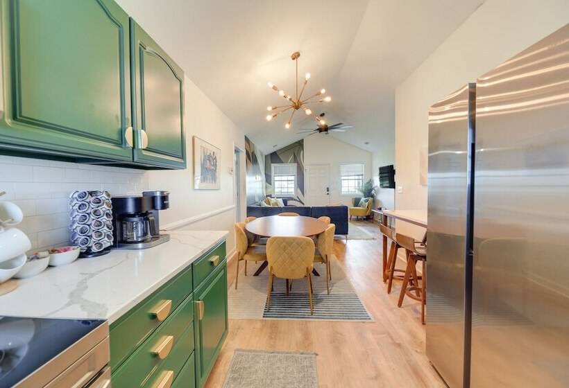 North Topsail Beach Home   Walk To The Ocean!