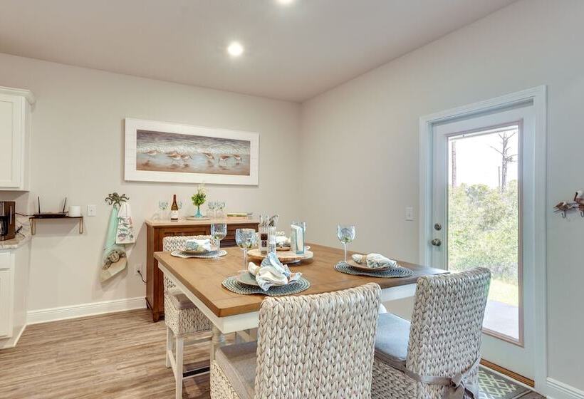 Port St Joe Home   Walk To Beach + Restaurants!