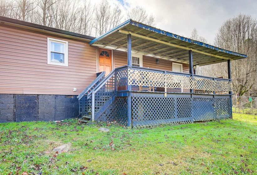 Furnished Deck: Rustic Cabin In Cosby!