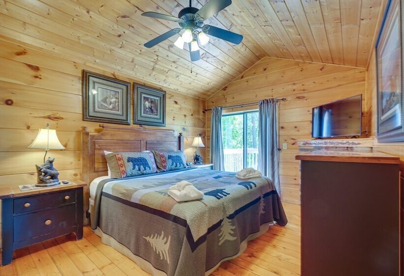 Sevierville Cabin W/ Hot Tub: 5 Mi To Pigeon Forge