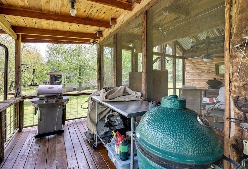 Spacious Riverfront Cabin Near Local Attractions!