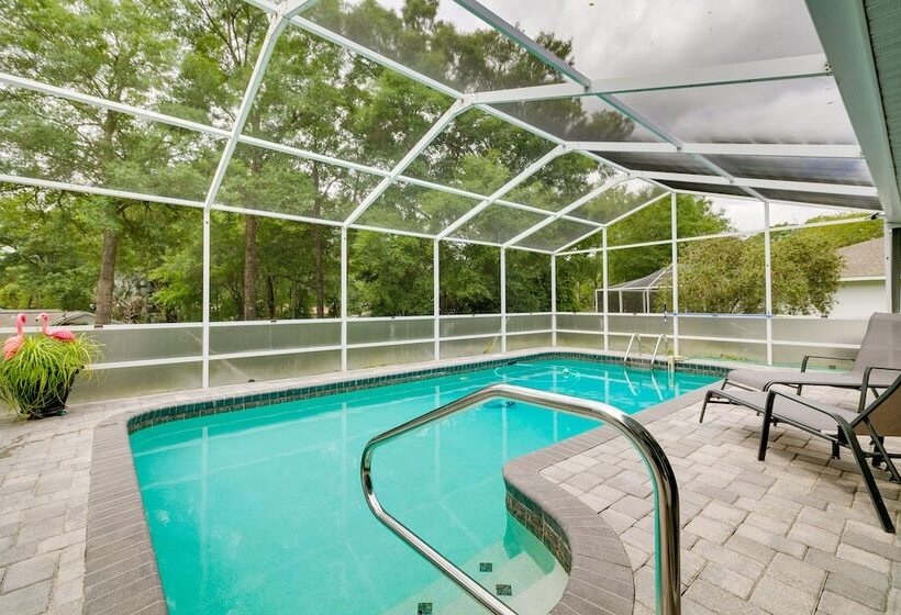 Lanai & Grill: Sunny Home Near Rainbow Springs!