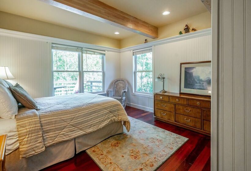 Tranquil Wyoming Cabin Near Uintas 105 Acres!