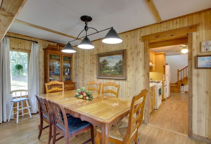 Waterfront Home Near Wilson Lake W/ Covered Porch!