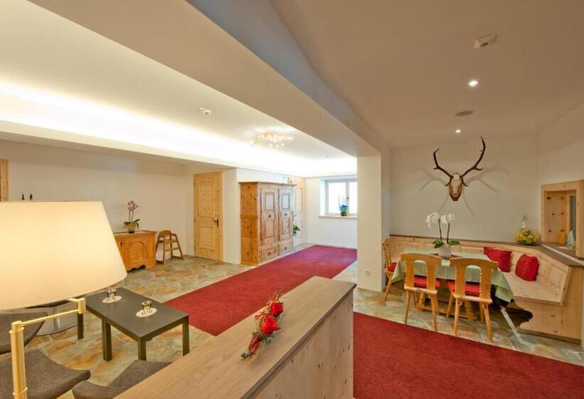 Отель Chesa Grischa