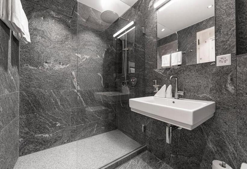 Отель Chesa Randolina