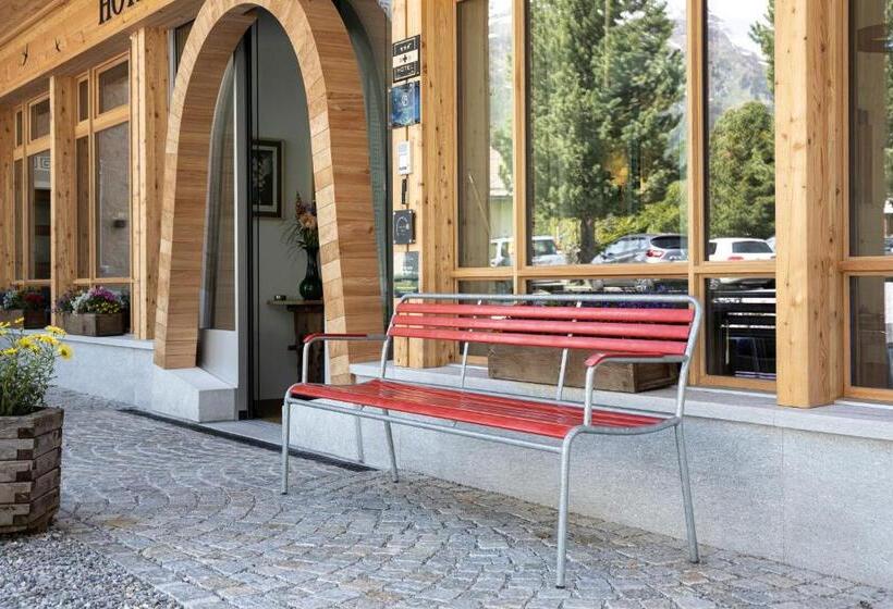 Отель Chesa Randolina